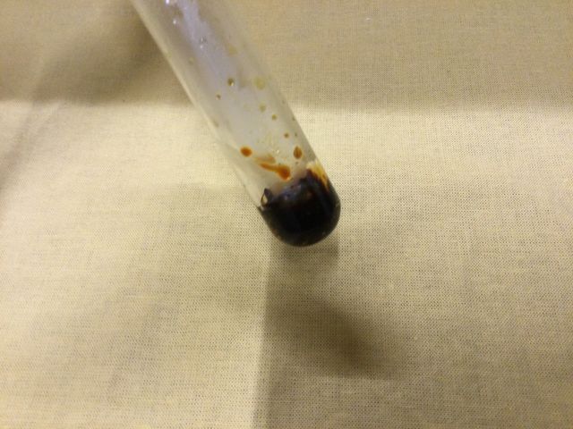 Pulver a, B und C werden im teströhrchen stark erhitzt.